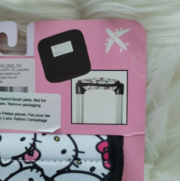 New Hello Kitty Travel Accessory Set - Picture 5 of 6